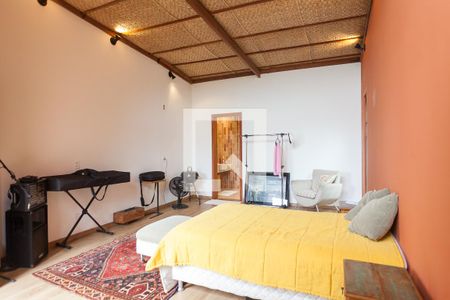 Casa de condomínio à venda com 350m², 3 quartos e 2 vagas Casa de condomínio à venda com 350m², 3 quartos e 2 vagassuite hospedes