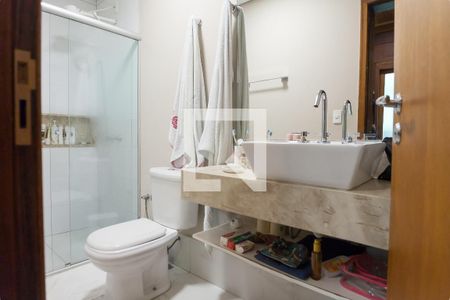 Casa de condomínio à venda com 350m², 3 quartos e 2 vagas Casa de condomínio à venda com 350m², 3 quartos e 2 vagasbanheiro suite 1