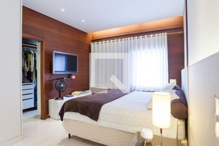 Casa de condomínio à venda com 350m², 3 quartos e 2 vagas Casa de condomínio à venda com 350m², 3 quartos e 2 vagassuite 2