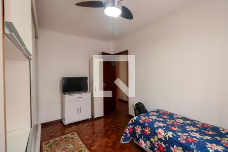 Casa à venda com 216m², 3 quartos e 3 vagas Casa à venda com 216m², 3 quartos e 3 vagasQuarto 1