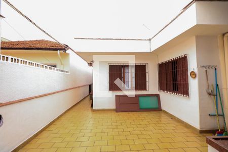 Casa à venda com 216m², 3 quartos e 3 vagas Casa à venda com 216m², 3 quartos e 3 vagasÁrea de Serviço