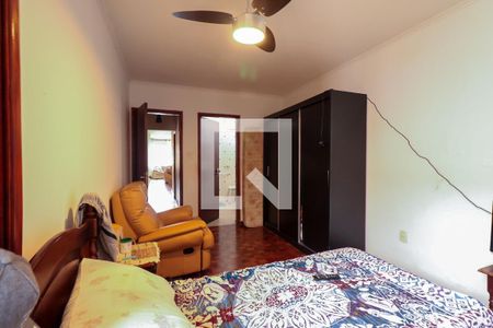 Casa à venda com 216m², 3 quartos e 3 vagas Casa à venda com 216m², 3 quartos e 3 vagasSuíte