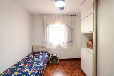 Casa à venda com 216m², 3 quartos e 3 vagas Casa à venda com 216m², 3 quartos e 3 vagasQuarto 1