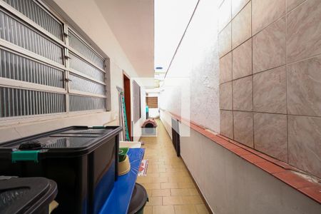 Casa à venda com 216m², 3 quartos e 3 vagas Casa à venda com 216m², 3 quartos e 3 vagasQuintal