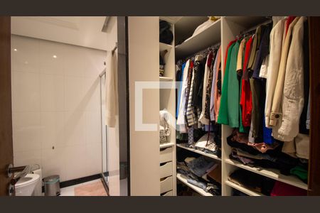 Apartamento à venda com 350m², 4 quartos e 2 vagasCloset da Suíte 1