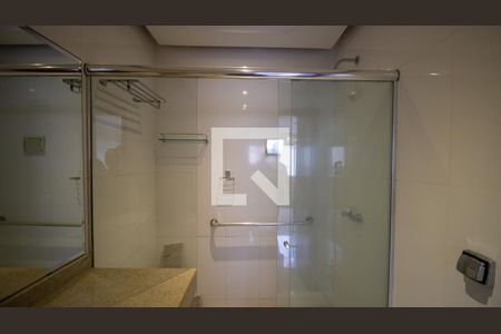 Apartamento à venda com 350m², 4 quartos e 2 vagasBanheiro da Suíte 3