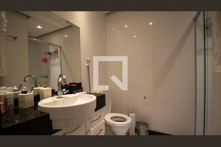 Apartamento à venda com 350m², 4 quartos e 2 vagasBanheiro da Suíte 1