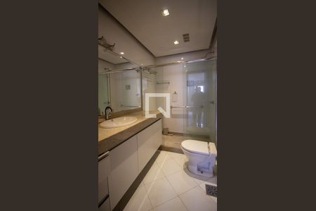 Apartamento à venda com 350m², 4 quartos e 2 vagasBanheiro da Suíte 3