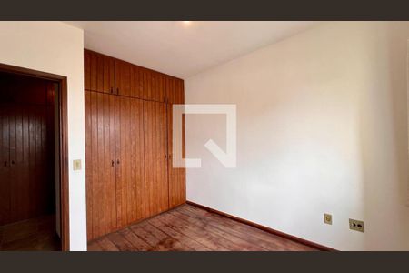 Apartamento à venda com 160m², 4 quartos e 2 vagas Apartamento à venda com 160m², 4 quartos e 2 vagasquarto