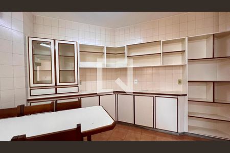 Apartamento à venda com 160m², 4 quartos e 2 vagas Apartamento à venda com 160m², 4 quartos e 2 vagascozinha