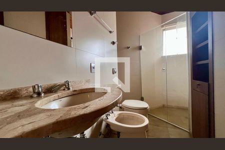 Apartamento à venda com 160m², 4 quartos e 2 vagas Apartamento à venda com 160m², 4 quartos e 2 vagasbanho