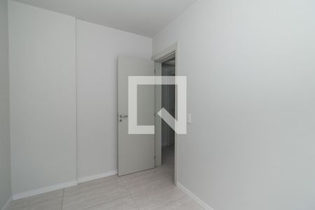 Quarto 2 de apartamento à venda com 3 quartos, 70m² em Jardim Carvalho, Porto Alegre