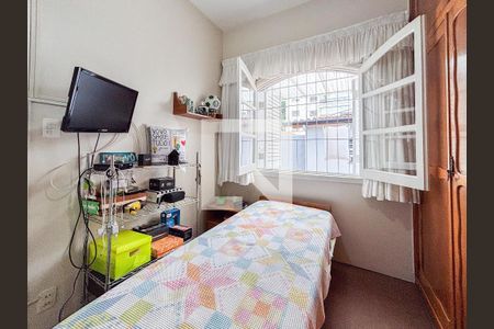 Casa à venda com 160m², 3 quartos e 5 vagas