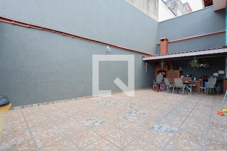 Casa para alugar com 298m², 3 quartos e 12 vagasQuintal