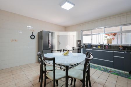 Casa para alugar com 298m², 3 quartos e 12 vagasCozinha