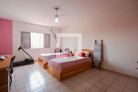 Casa para alugar com 298m², 3 quartos e 12 vagasQuarto 2