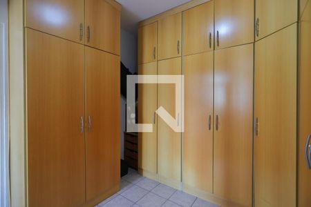 Casa para alugar com 298m², 3 quartos e 12 vagasCloset da Suíte
