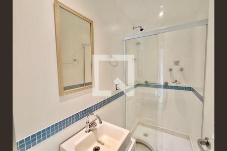 Apartamento à venda com 77m², 2 quartos e 1 vagaBanheiro social