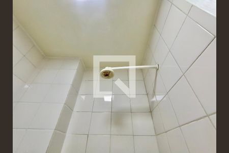 Apartamento à venda com 77m², 2 quartos e 1 vagaBanheiro serviço