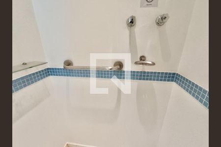 Apartamento à venda com 77m², 2 quartos e 1 vagaBanheiro social