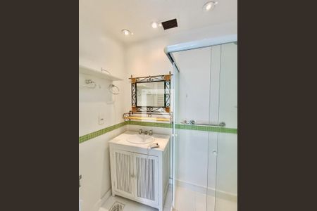 Apartamento à venda com 77m², 2 quartos e 1 vagaSuite banheiro