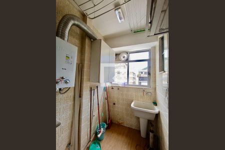 Apartamento à venda com 77m², 2 quartos e 1 vagaÁrea serviço