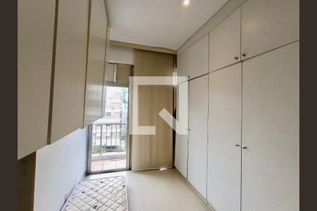 Apartamento à venda com 77m², 2 quartos e 1 vagaCorredor