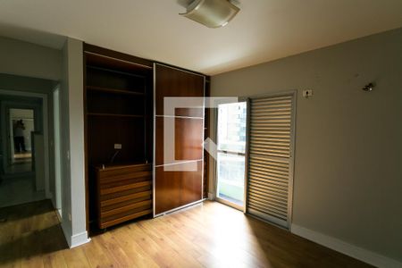 Apartamento à venda com 133m², 2 quartos e 3 vagas Apartamento à venda com 133m², 2 quartos e 3 vagasQuarto 2