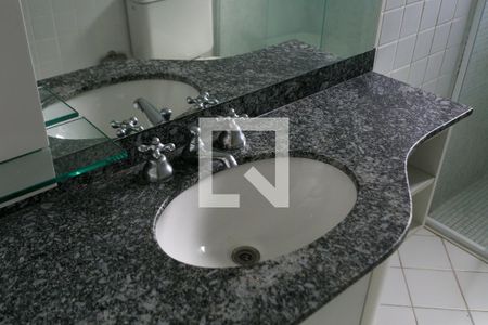 Apartamento à venda com 133m², 2 quartos e 3 vagas Apartamento à venda com 133m², 2 quartos e 3 vagasBanheiro 2