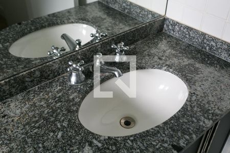 Apartamento à venda com 133m², 2 quartos e 3 vagas Apartamento à venda com 133m², 2 quartos e 3 vagasBanheiro