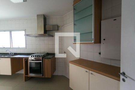 Apartamento à venda com 133m², 2 quartos e 3 vagas Apartamento à venda com 133m², 2 quartos e 3 vagasCozinha