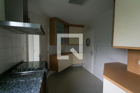 Apartamento à venda com 133m², 2 quartos e 3 vagas Apartamento à venda com 133m², 2 quartos e 3 vagasCozinha