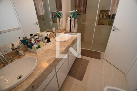 Apartamento para alugar com 138m², 3 quartos e 1 vagaBanheiro 1