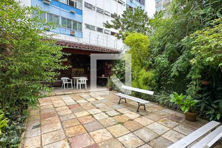 Casa à venda com 296m², 4 quartos e 3 vagasQuintal