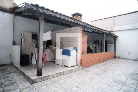Casa à venda com 310m², 4 quartos e 3 vagas Casa à venda com 310m², 4 quartos e 3 vagasÁrea comum