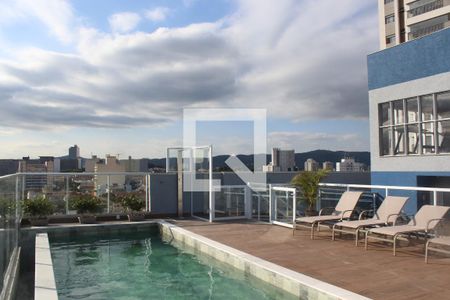 Apartamento à venda com 47m², 2 quartos e sem vagaÁrea comum Piscina