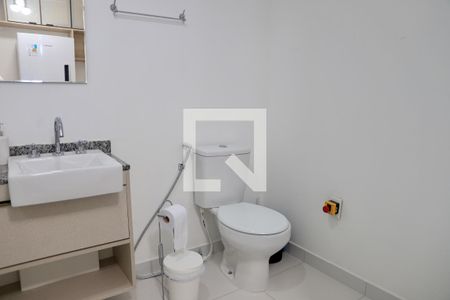 Studio para alugar com 21m², 0 quarto e sem vaga Studio para alugar com 21m², 0 quarto e sem vagaBanheiro