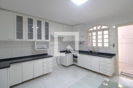 Casa à venda com 250m², 3 quartos e 3 vagasCozinha