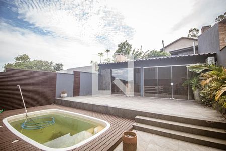 Casa à venda com 244m², 3 quartos e 3 vagasÁrea comum - Piscina