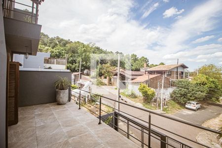 Casa à venda com 244m², 3 quartos e 3 vagasVaranda