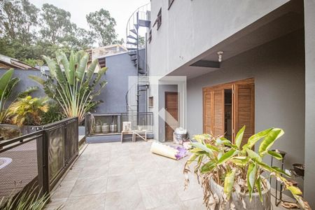 Casa à venda com 244m², 3 quartos e 3 vagasÁrea comum - Piscina