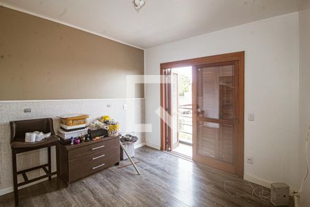 Casa à venda com 244m², 3 quartos e 3 vagasSuite