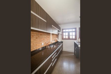 Casa à venda com 244m², 3 quartos e 3 vagasCozinha