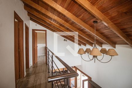 Casa à venda com 244m², 3 quartos e 3 vagasCorredor