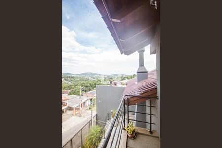 Casa à venda com 244m², 3 quartos e 3 vagasVaranda
