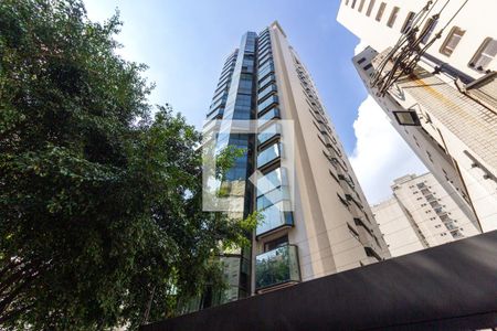 Apartamento à venda com 210m², 3 quartos e 2 vagasFachada