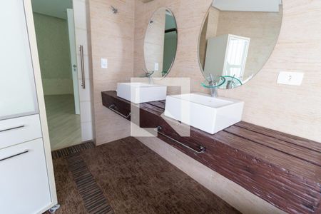 Apartamento à venda com 210m², 3 quartos e 2 vagasBanheiro da Suíte 3