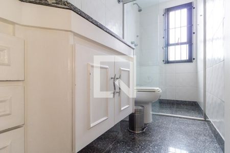 Apartamento à venda com 210m², 3 quartos e 2 vagasBanheiro da Suíte 1