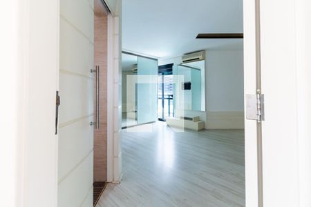 Apartamento à venda com 210m², 3 quartos e 2 vagasSuíte 3