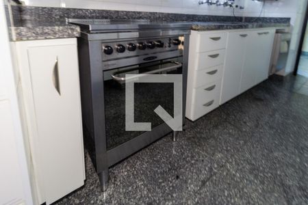 Apartamento à venda com 210m², 3 quartos e 2 vagasCozinha